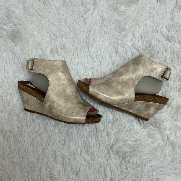 Boutique by Corkys Shoes - Boutique by Corkys Gold Wedge Sandals Size 10
